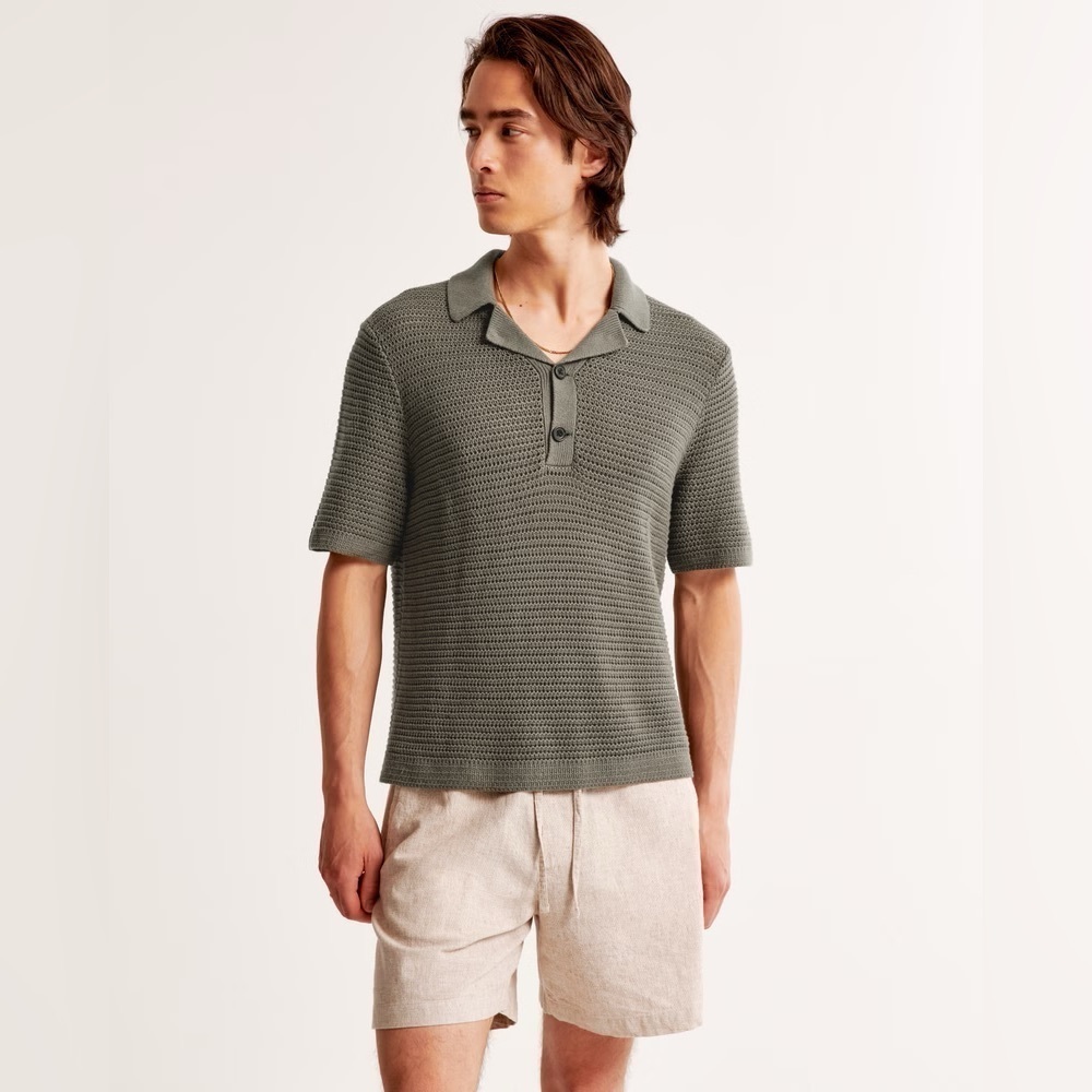 Abercrombie & Fitch Men's Camp Collar Cropped 2-Button
Sweater Polo Brown Sz XS - Picture 2 of 6